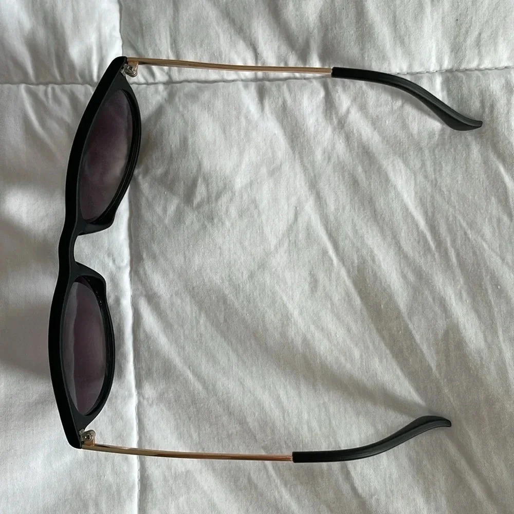 🔥4/$20 Jeanne  Becker Sunglasses - FREE with purchase - Picture 4 of 9